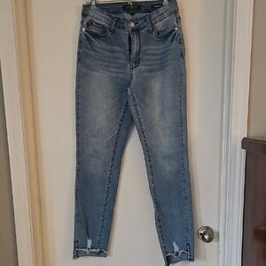 Judy Blue Light Wash Relaxed Fit Jeans